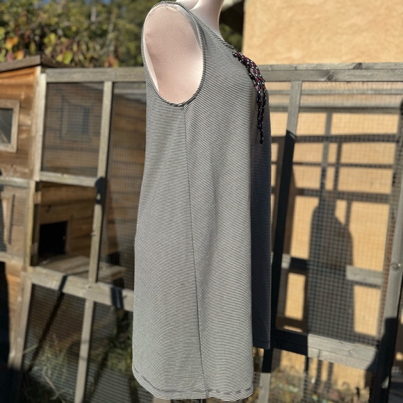 Cupcakes & Cashmere Horizontal Lines - Picture 4 of 7